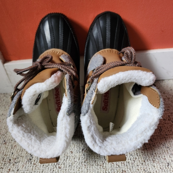 Softmoc Della boots, Women's Size 7, Worn once - Picture 4 of 7